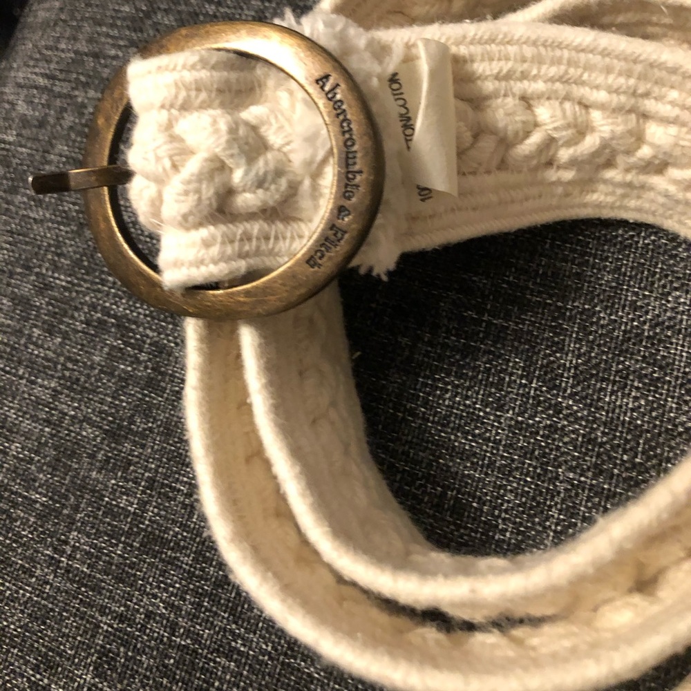 A&F cream belt